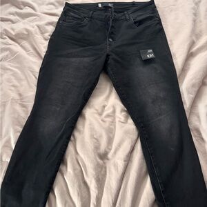 Kut from the Kloth ankle Skinny Jeans